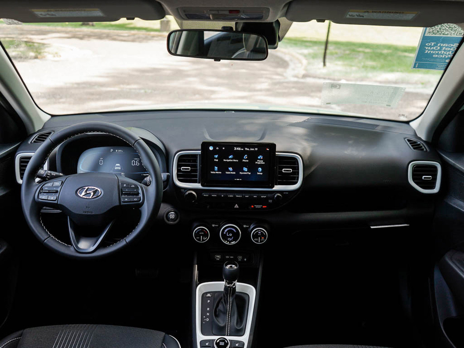 New 2025 Hyundai Venue Limited image 12