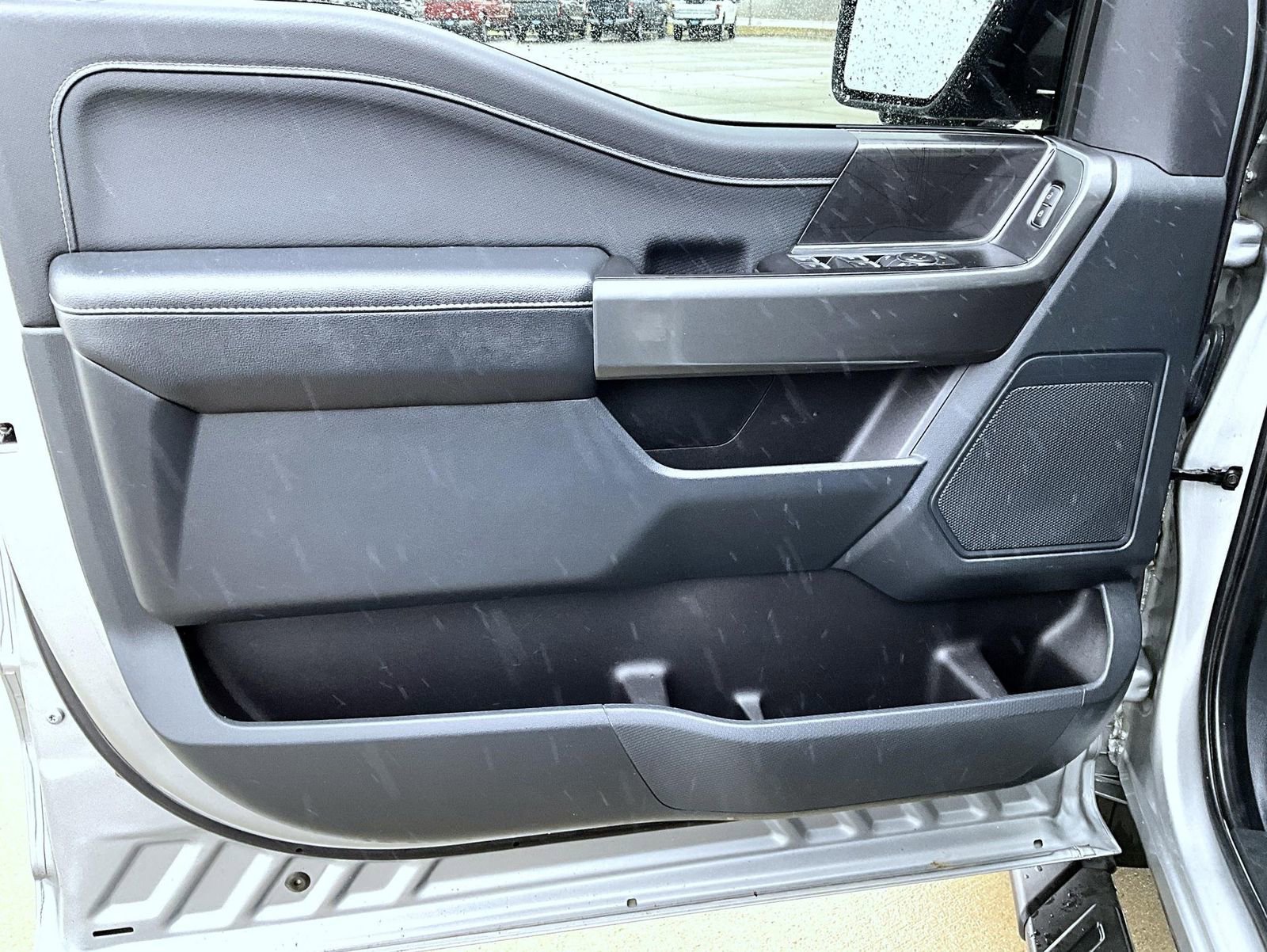 Used 2022 Ford F150 XLT w/ Equipment Group 302A High AWD/4WD image 9