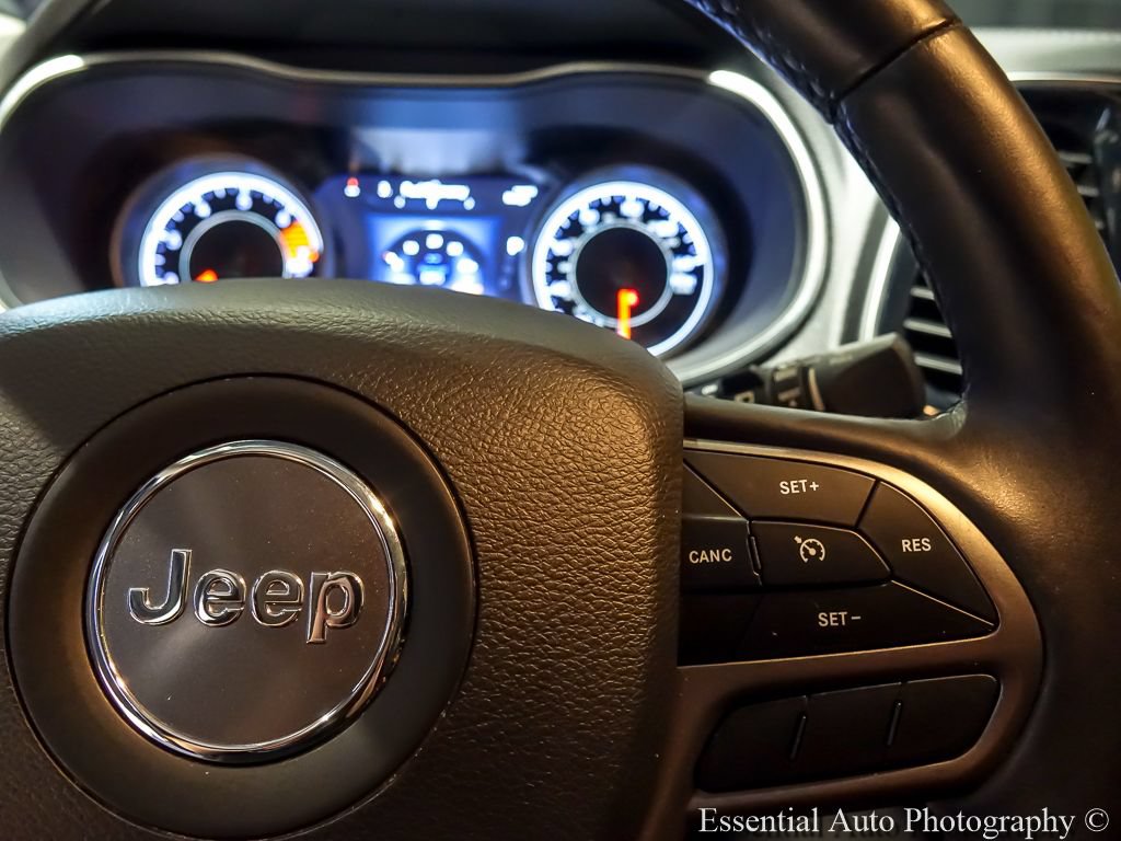 Used 2019 Jeep Cherokee Limited FWD image 15