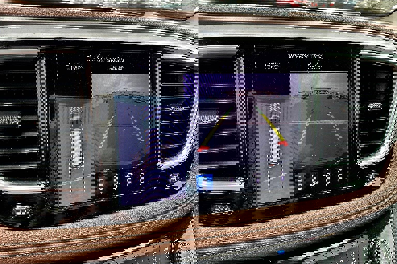 Used 2019 Chrysler Pacifica Limited w/ Advanced Safetytec Group FWD image 13