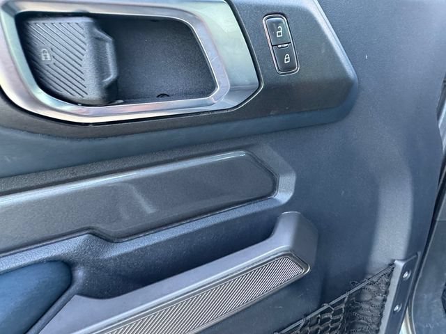 Used 2022 Ford Bronco Outer Banks w/ Sasquatch Package AWD/4WD image 5