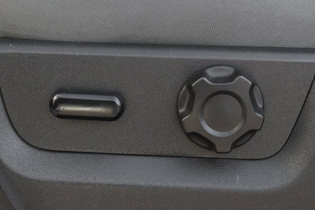 Used 2011 Ford F550 2WD Crew Cab Super Duty w/ Payload Upgrade Pkg image 20