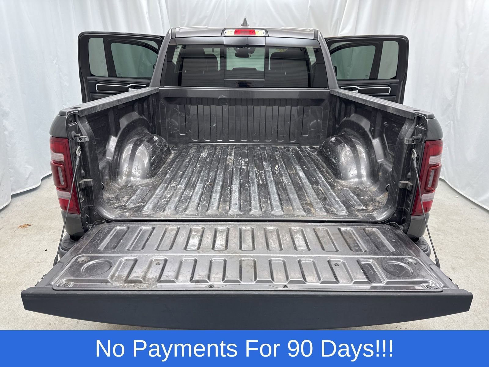 Used 2023 RAM 1500 Laramie AWD/4WD image 48