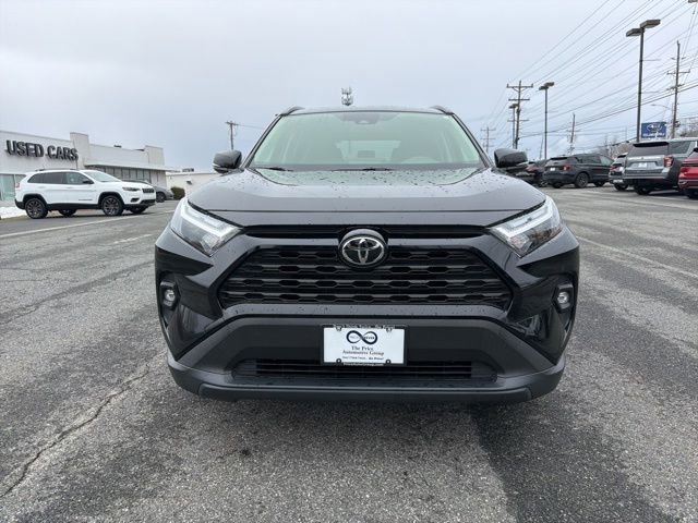 Used 2023 Toyota RAV4 XLE Premium image 3