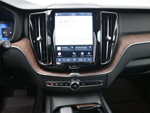 Certified 2023 Volvo XC60 B5 Plus image 12