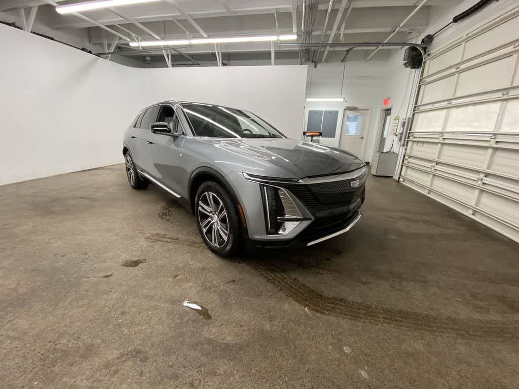 Certified 2025 Cadillac Lyriq Sport AWD/4WD image 8