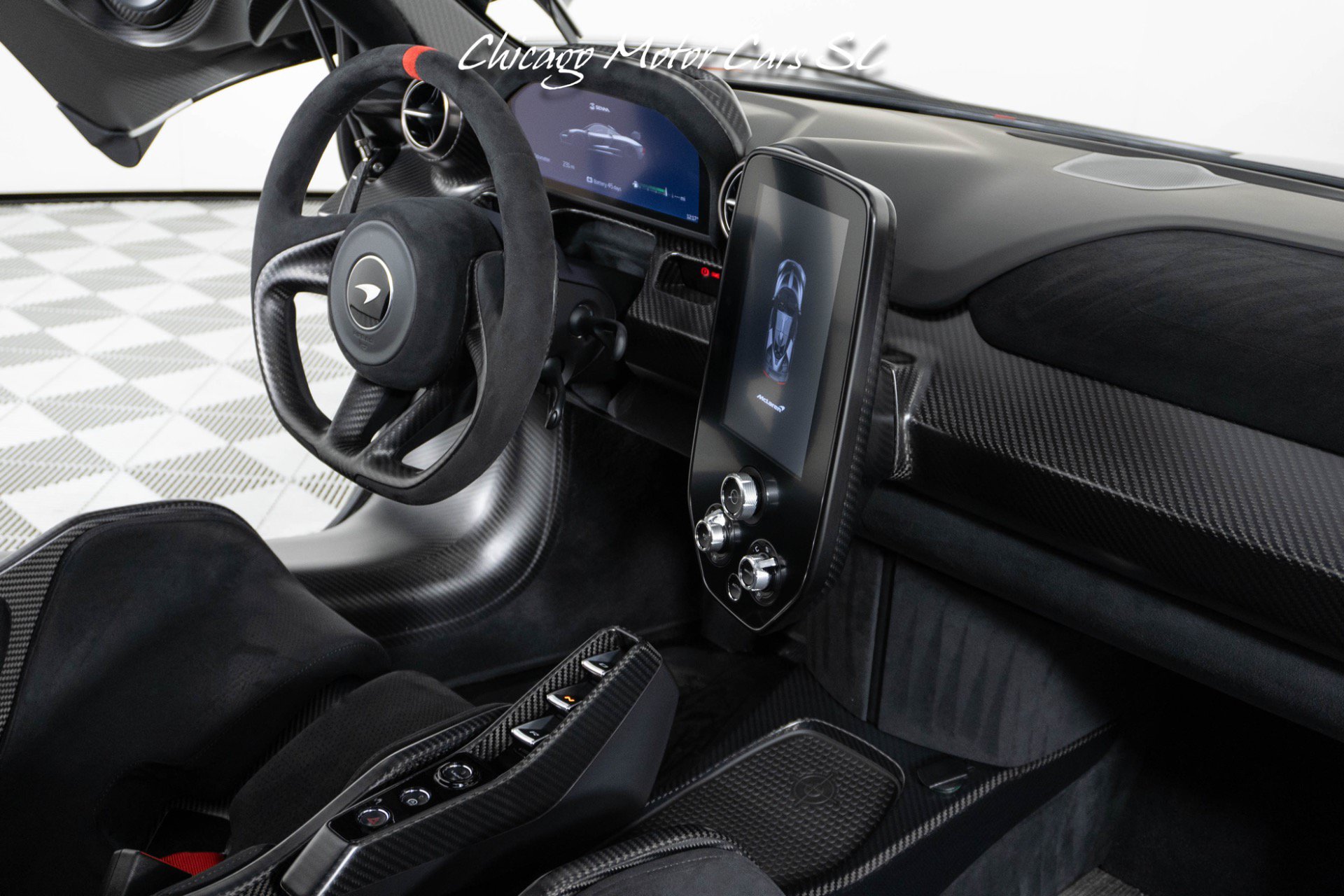 Used 2019 McLaren Senna RWD image 64