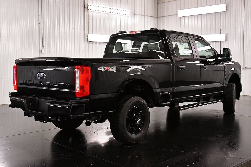 New 2026 Ford F250 XL w/ STX Appearance Package AWD/4WD image 7