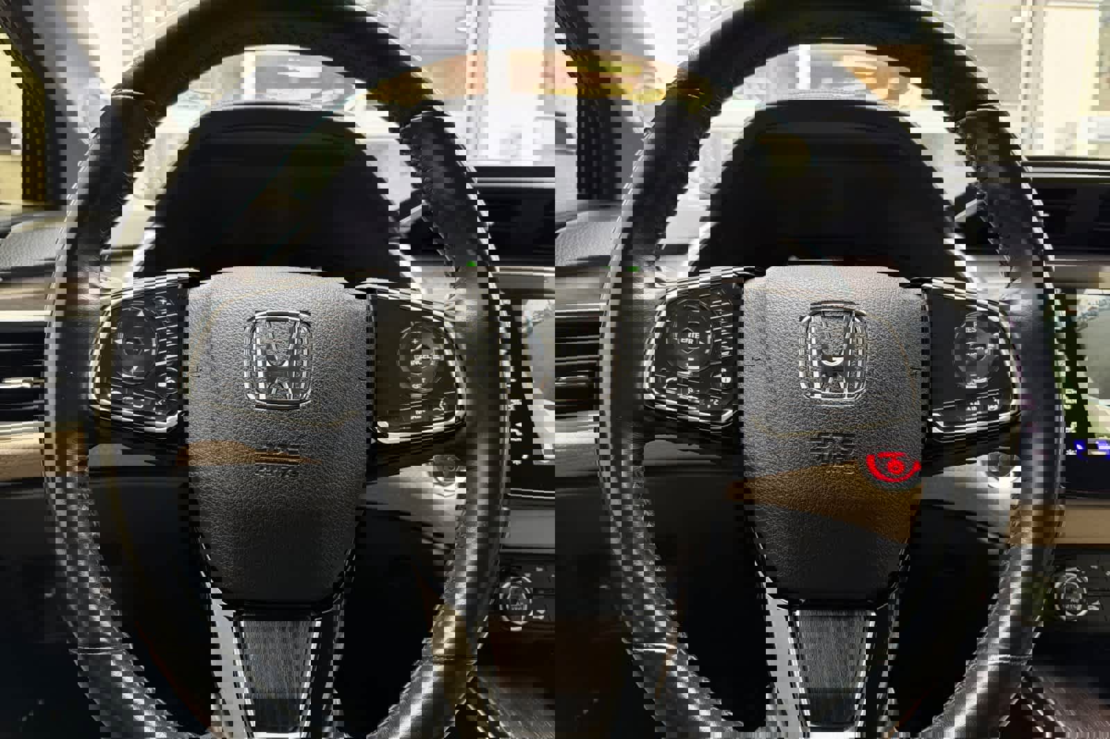 Used 2018 Honda Clarity Touring image 25