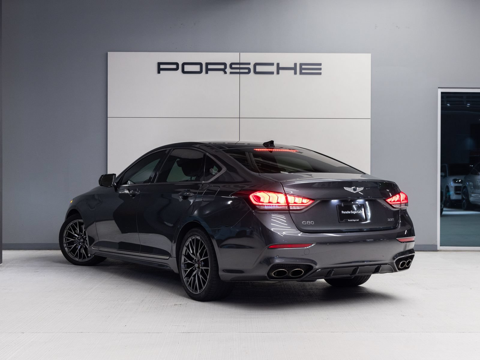 Used 2020 Genesis G80 3.3T Sport RWD image 3