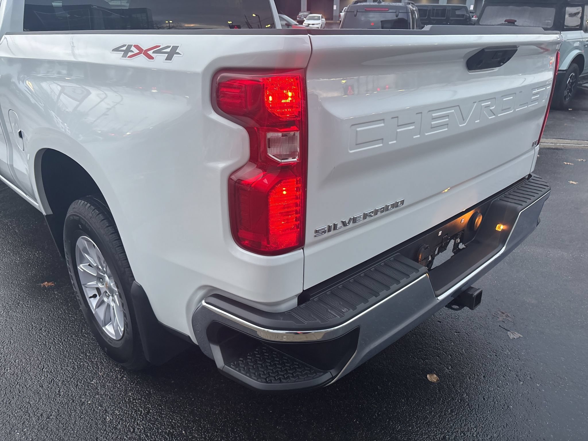 Used 2025 Chevrolet Silverado 1500 LT w/ Protection Package AWD/4WD image 7