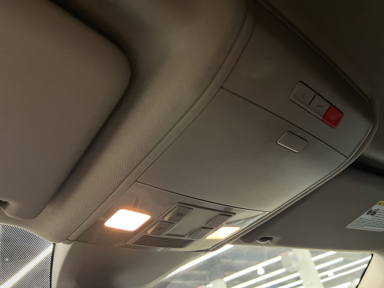 Used 2019 Volkswagen Atlas SE FWD image 29