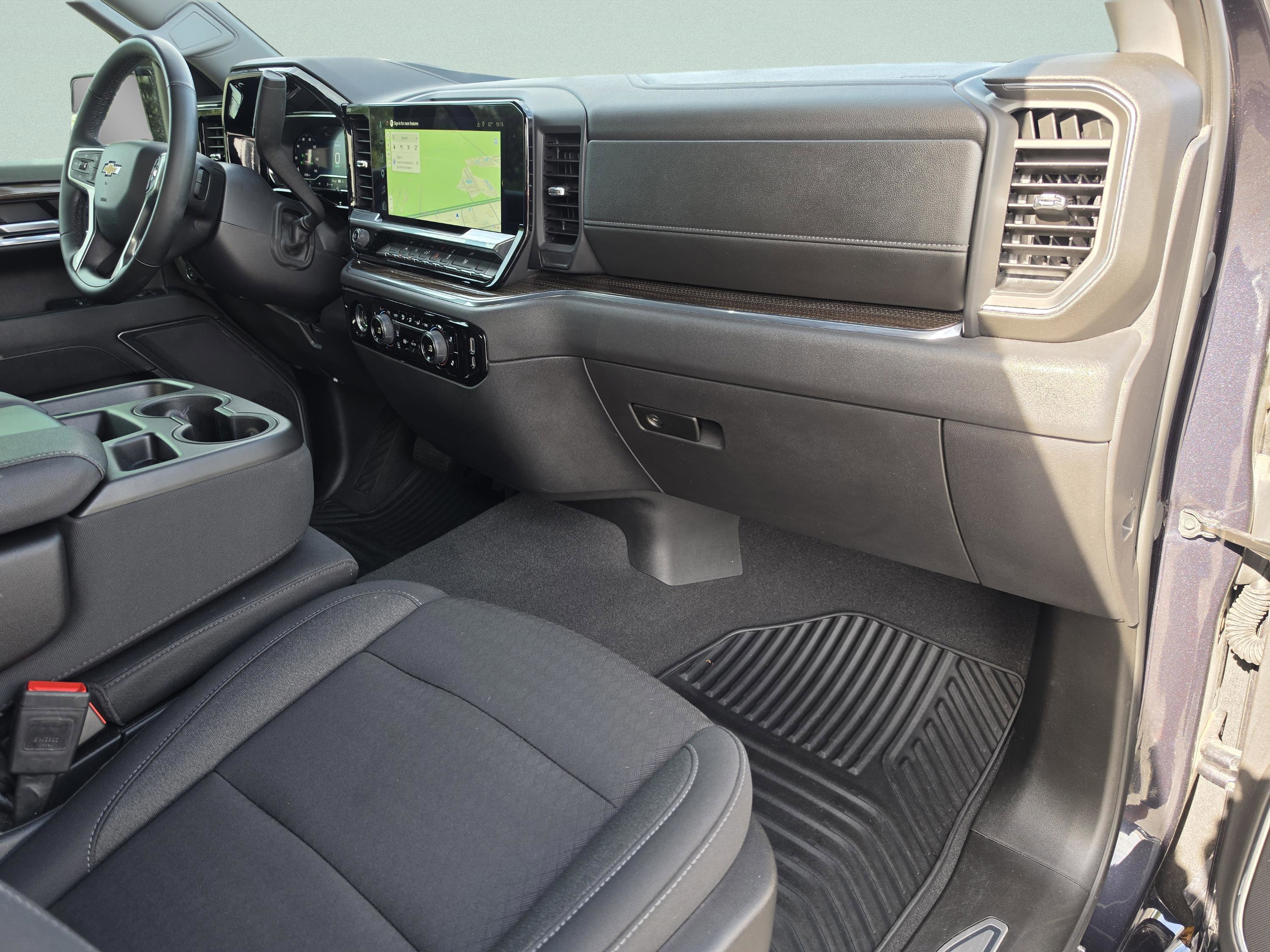 Used 2024 Chevrolet Silverado 1500 LT image 13