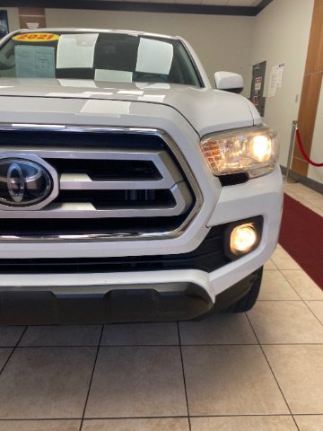 Used 2021 Toyota Tacoma 2WD Double Cab image 8