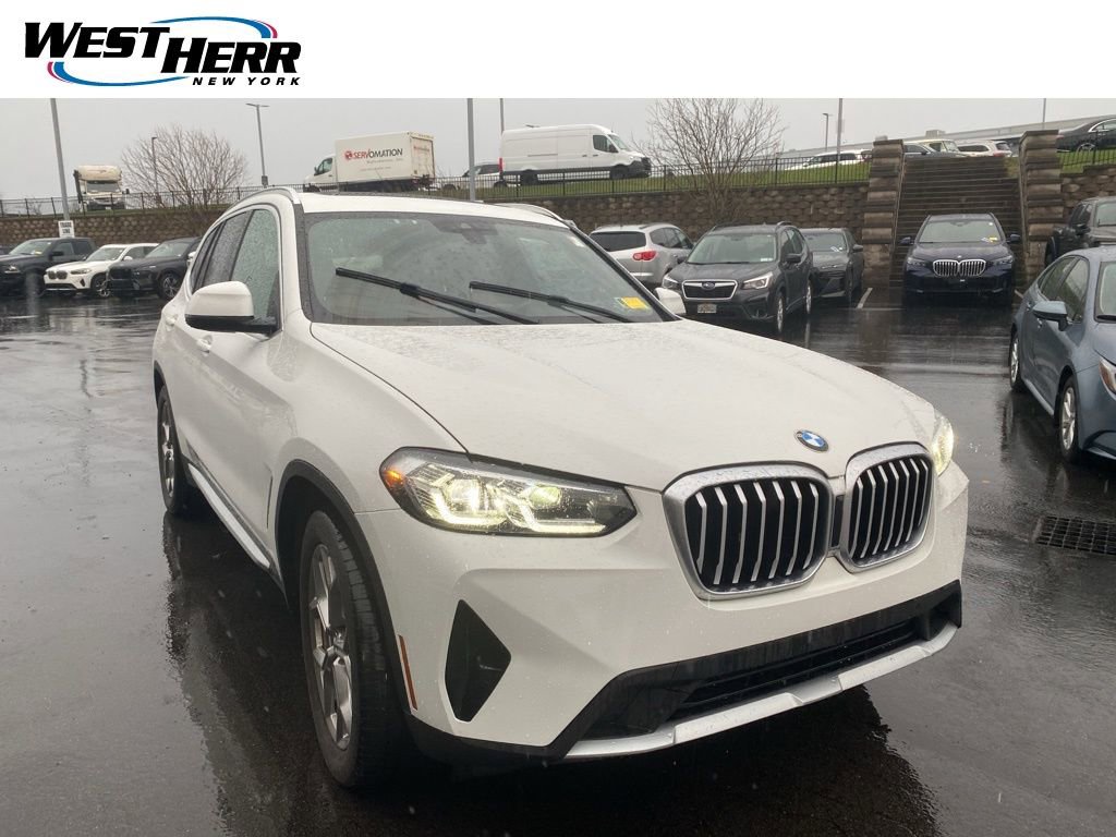 Used 2022 BMW X3 xDrive30i w/ Premium Package 2