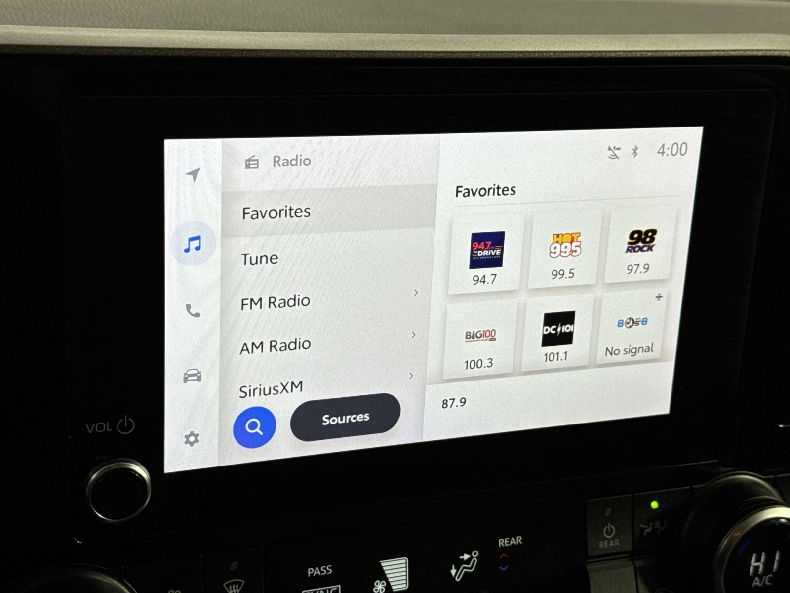 Used 2023 Toyota Highlander LE image 22