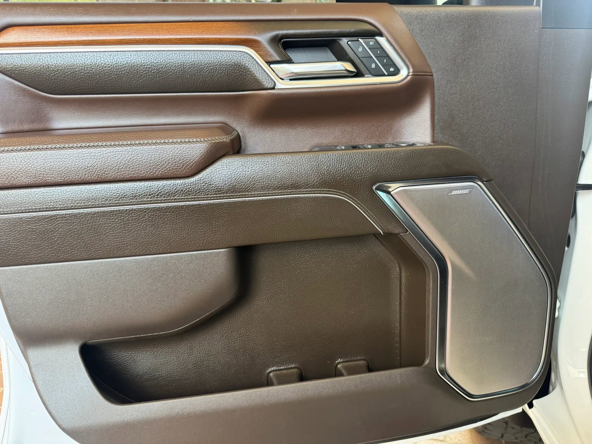 Used 2024 GMC Sierra 2500 Denali w/ Denali Reserve Package image 16