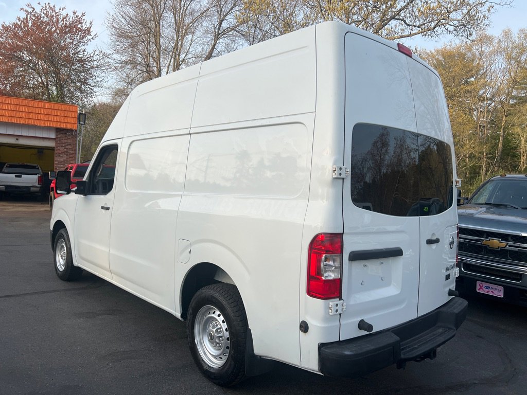 Used 2015 Nissan NV 2500 S w/ Power Package RWD image 2
