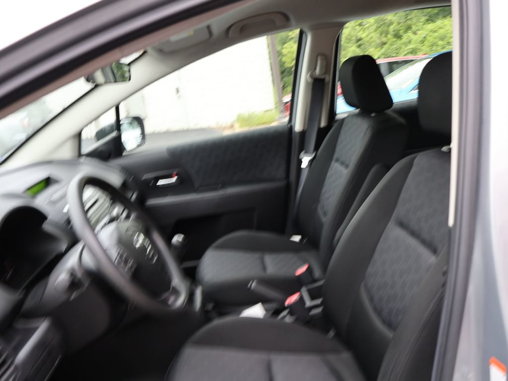 Used 2010 MAZDA MAZDA5 Sport FWD image 11
