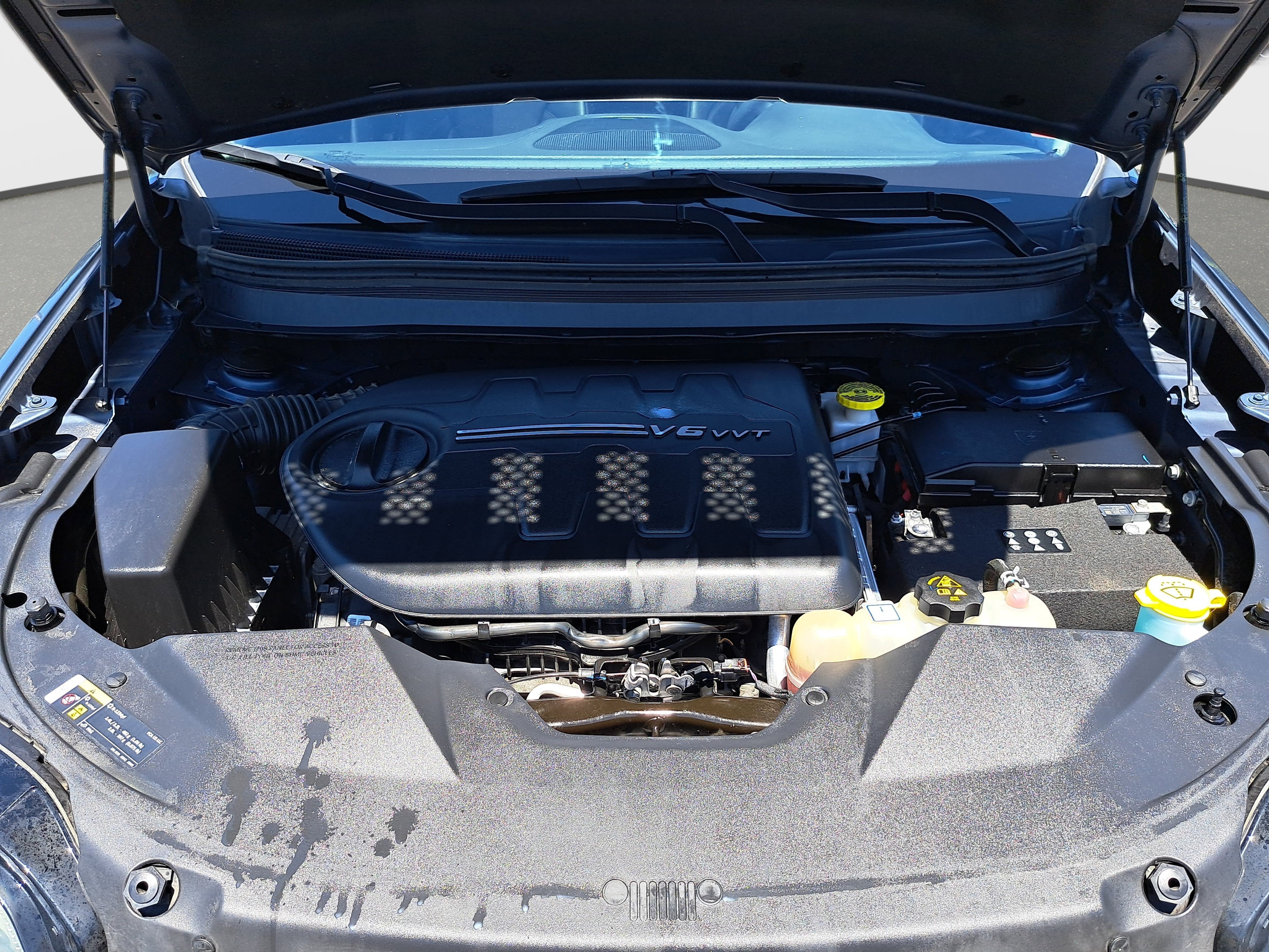 Used 2022 Jeep Cherokee Latitude Lux w/ Sun & Sound Group FWD image 29