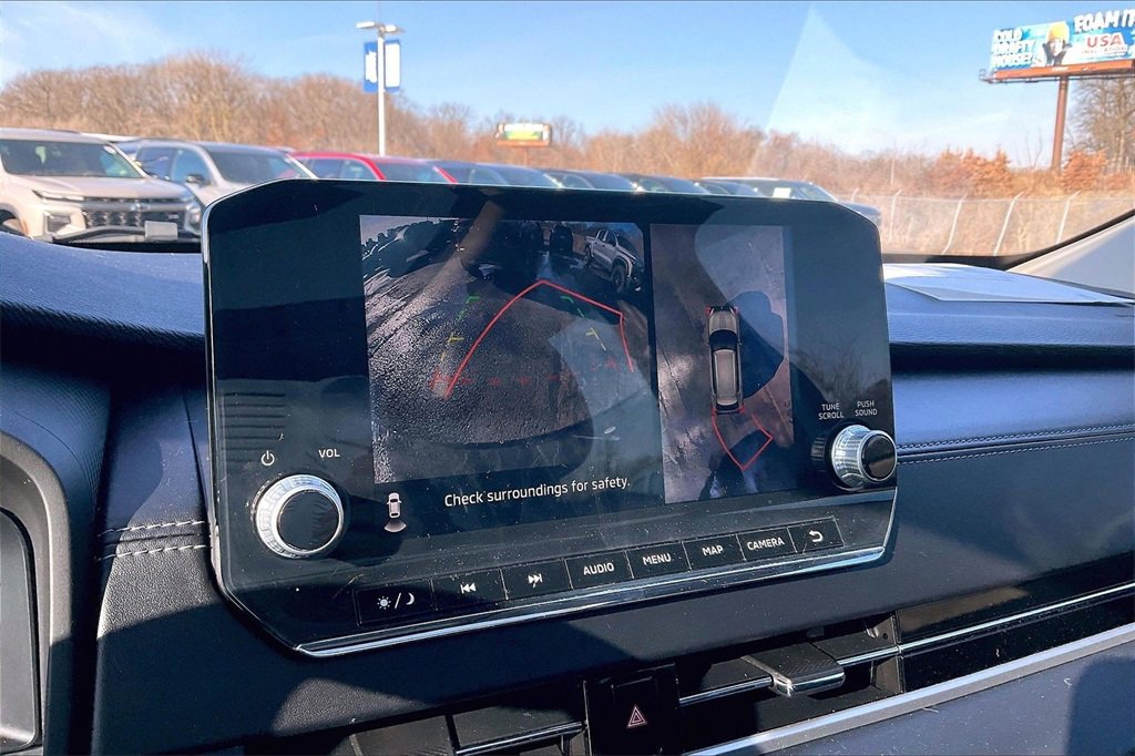 Used 2022 Mitsubishi Outlander SE image 17