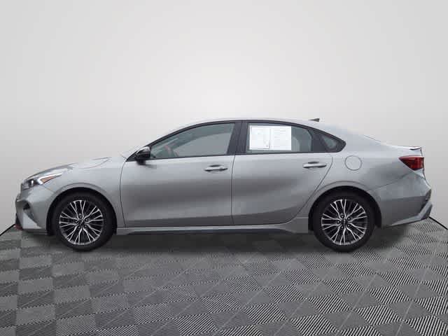 Used 2023 Kia Forte GT-Line FWD image 2
