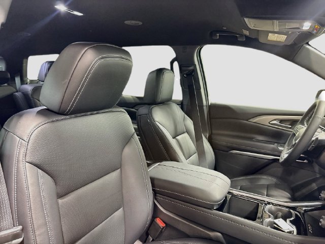 New 2027 Chevrolet Traverse LT w/ LPO, Floor Liner Package FWD image 26