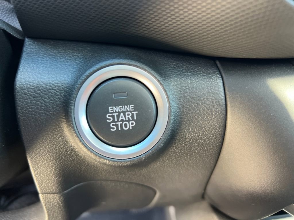 Used 2023 Hyundai Kona Limited image 32