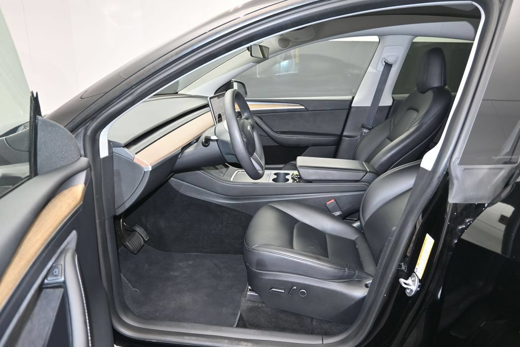 Used 2023 Tesla Model Y Long Range AWD/4WD image 13