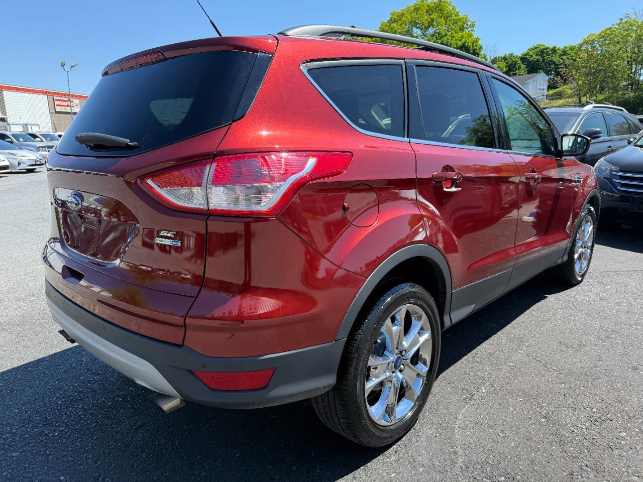 Used 2015 Ford Escape SE w/ Equipment Group 201A AWD/4WD image 5