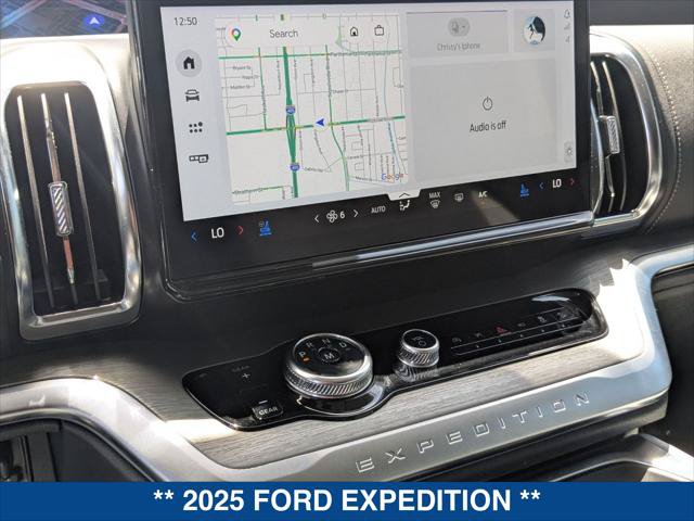 Certified 2025 Ford Expedition Platinum AWD/4WD image 17