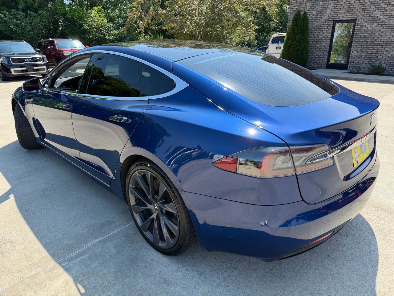 Used 2020 Tesla Model S Long Range AWD/4WD image 7