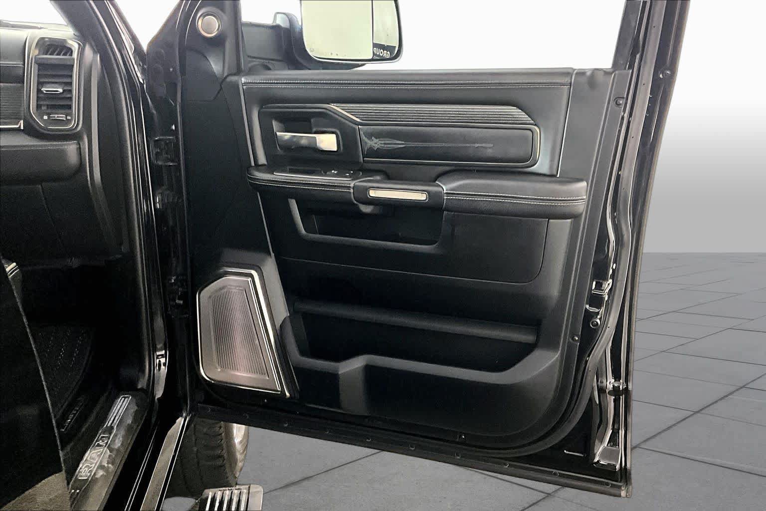Used 2020 RAM 2500 Limited AWD/4WD image 21