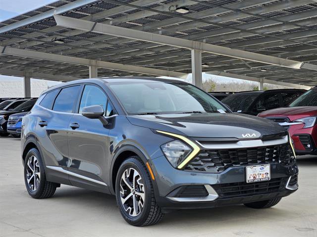Used 2023 Kia Sportage EX image 2