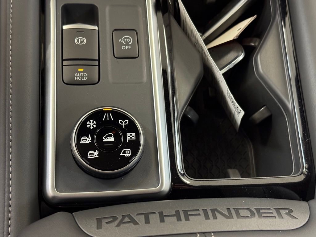 New 2026 Nissan Pathfinder SV image 34