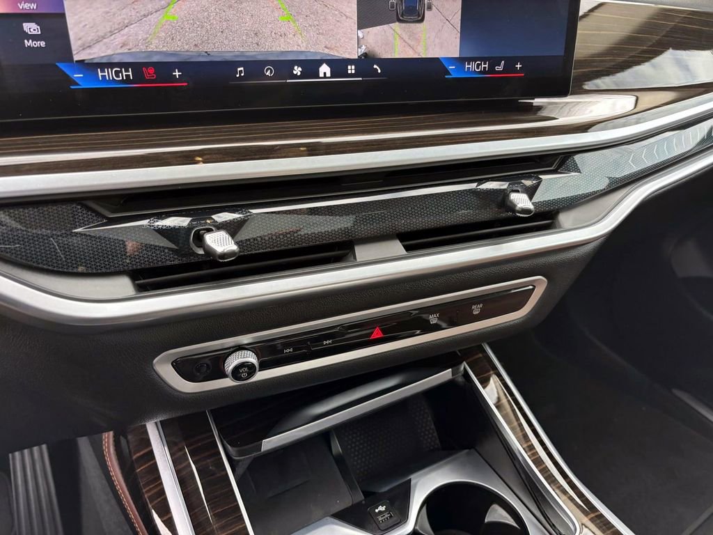 Certified 2025 BMW X7 xDrive40i image 22