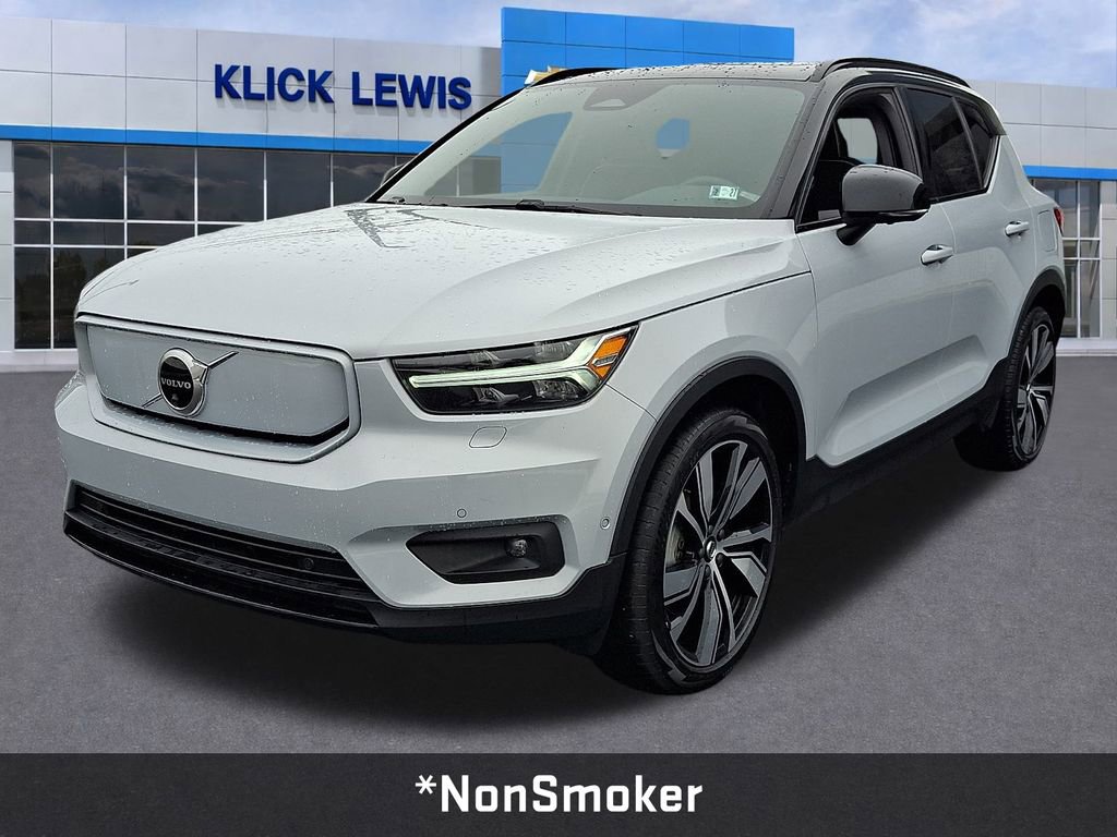 Used 2022 Volvo XC40 P8 Recharge Ultimate image 3