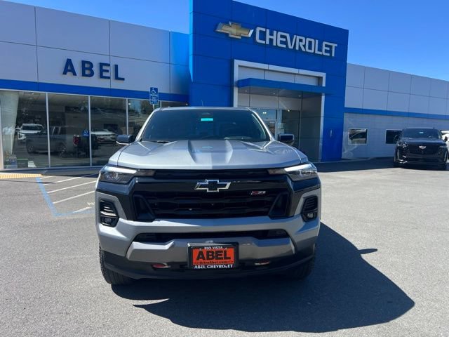 Used 2023 Chevrolet Colorado Z71 w/ Z71 Convenience Package 2 AWD/4WD image 2