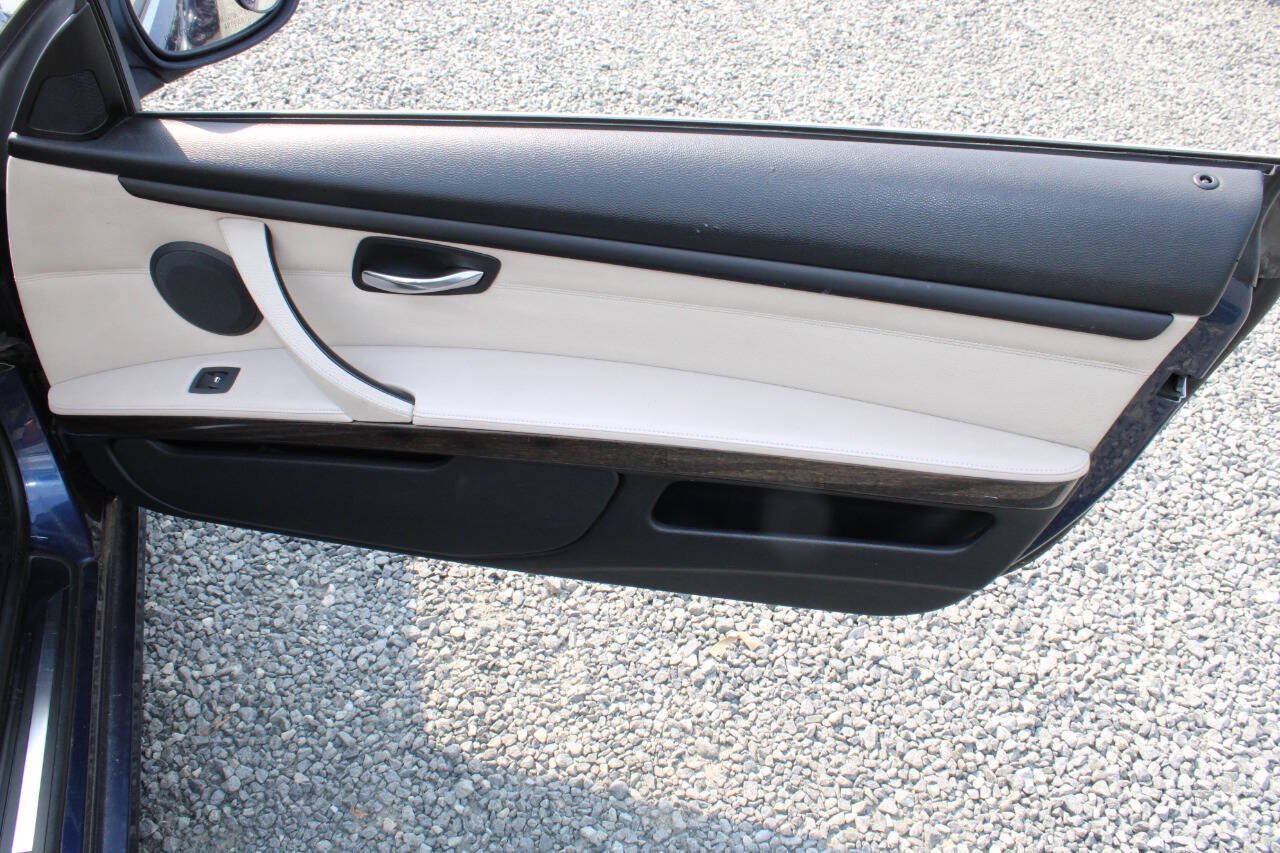 Used 2013 BMW 328i Convertible RWD image 28