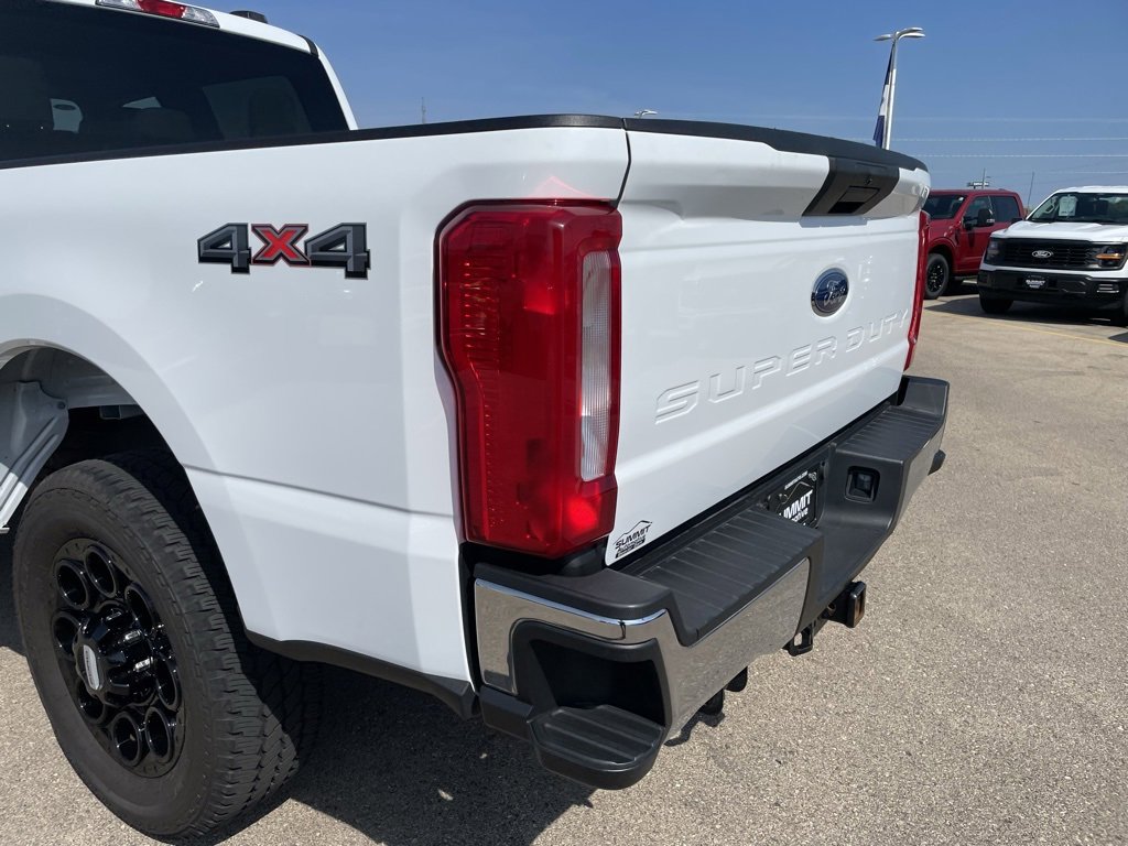Used 2024 Ford F250 XLT image 31