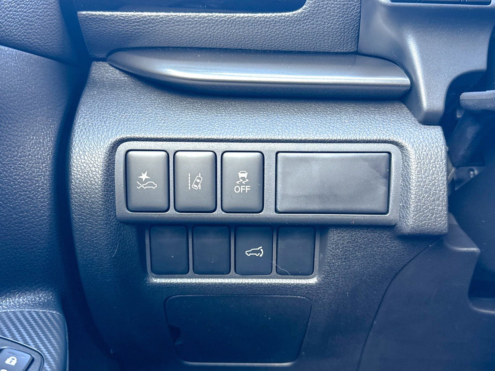 New 2026 Mitsubishi Eclipse Cross Black Edition image 47