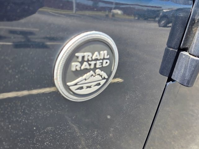 Used 2007 Jeep Wrangler Unlimited Sahara w/ Dual Top Group image 11