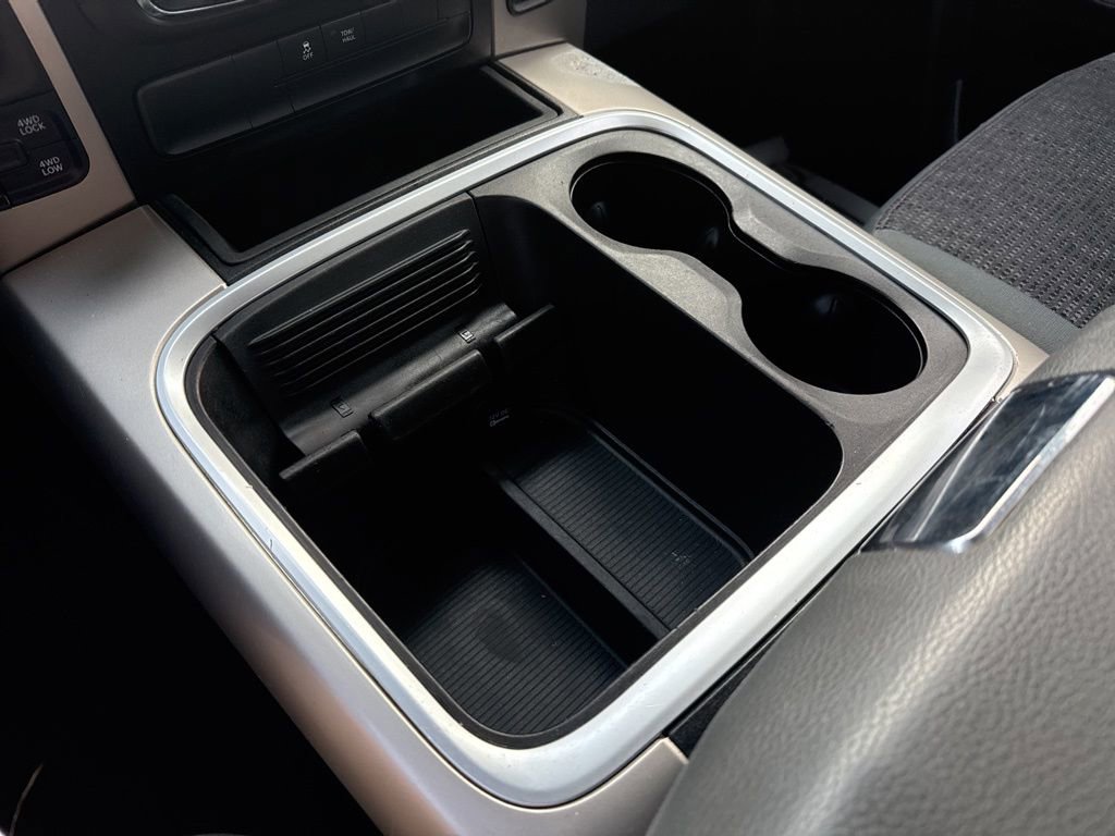 Used 2018 RAM 1500 SLT image 17