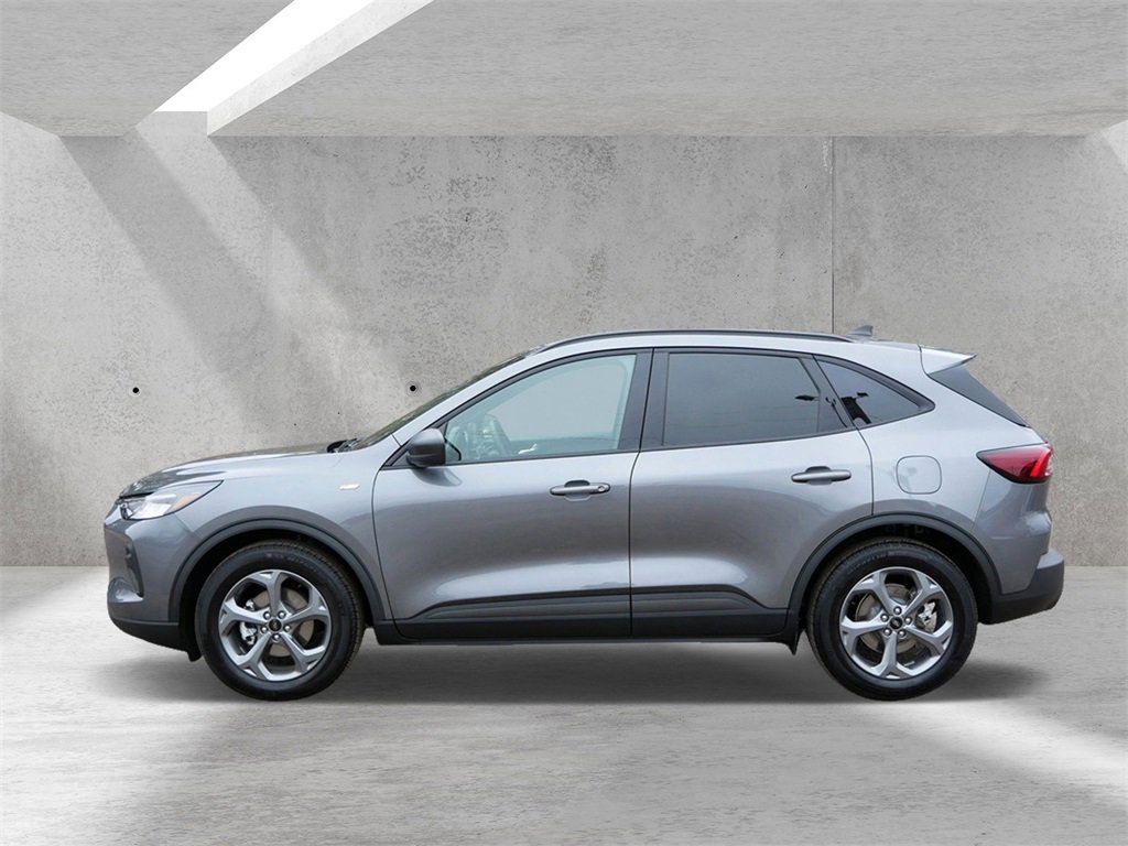 Certified 2025 Ford Escape ST-Line w/ Cold Weather Package image 5