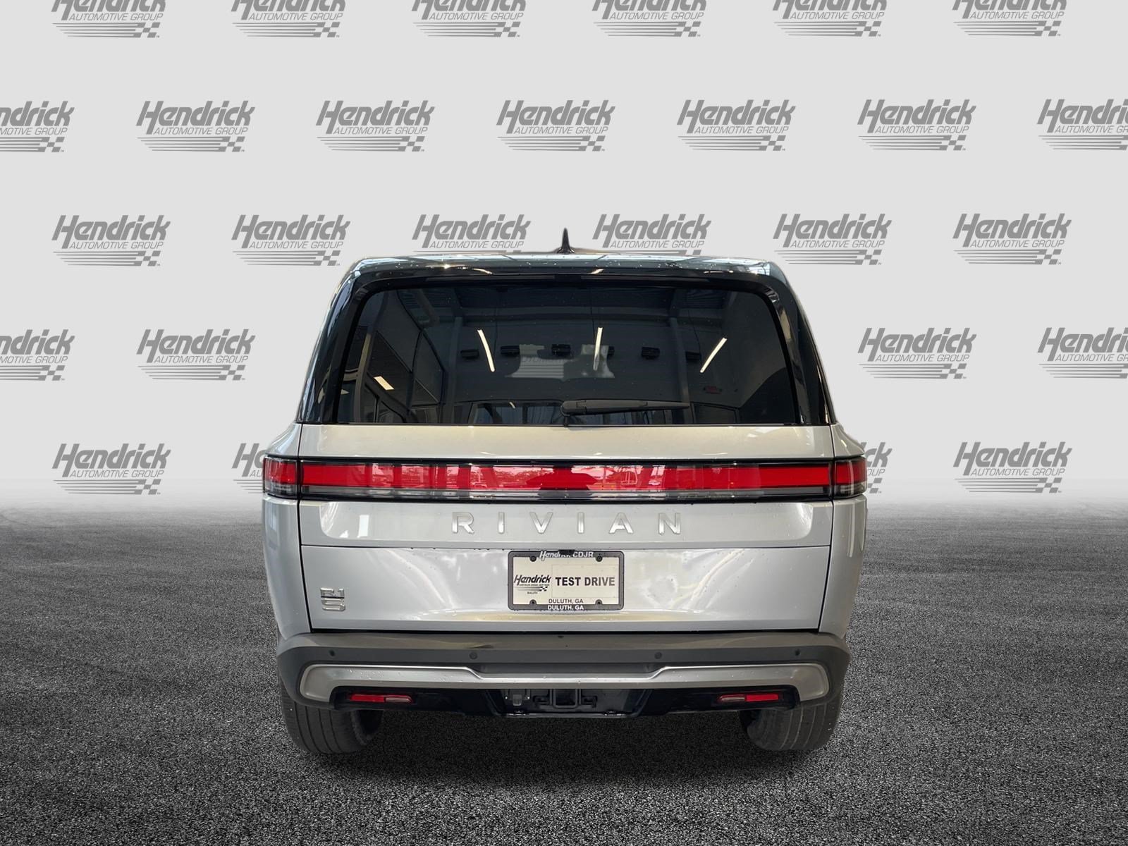 Used 2024 Rivian R1S Adventure Dual AWD/4WD image 9