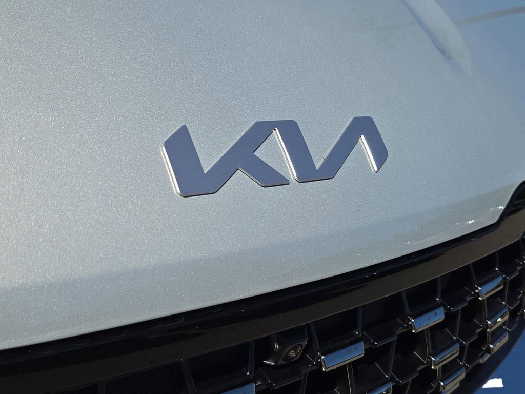 New 2026 Kia Carnival SX image 4