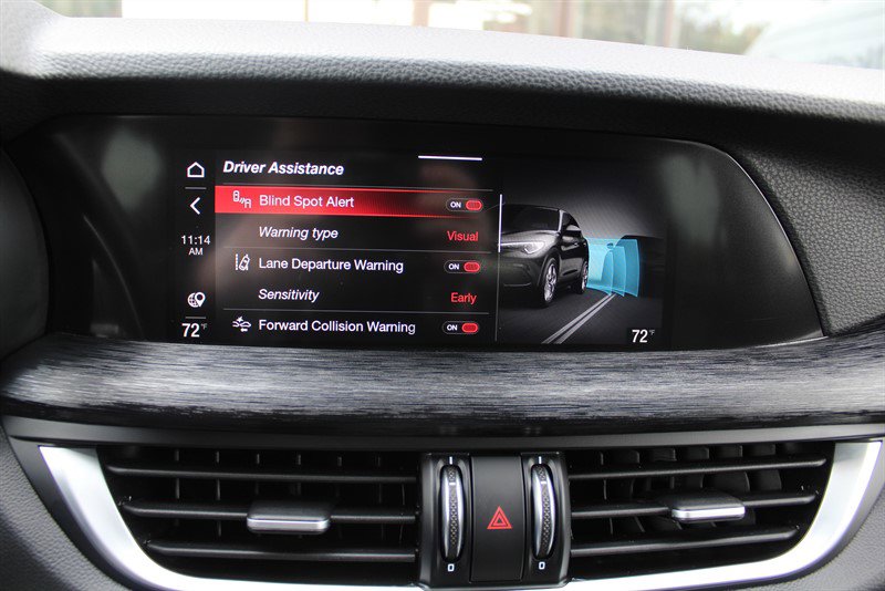 Used 2022 Alfa Romeo Stelvio Sprint image 12