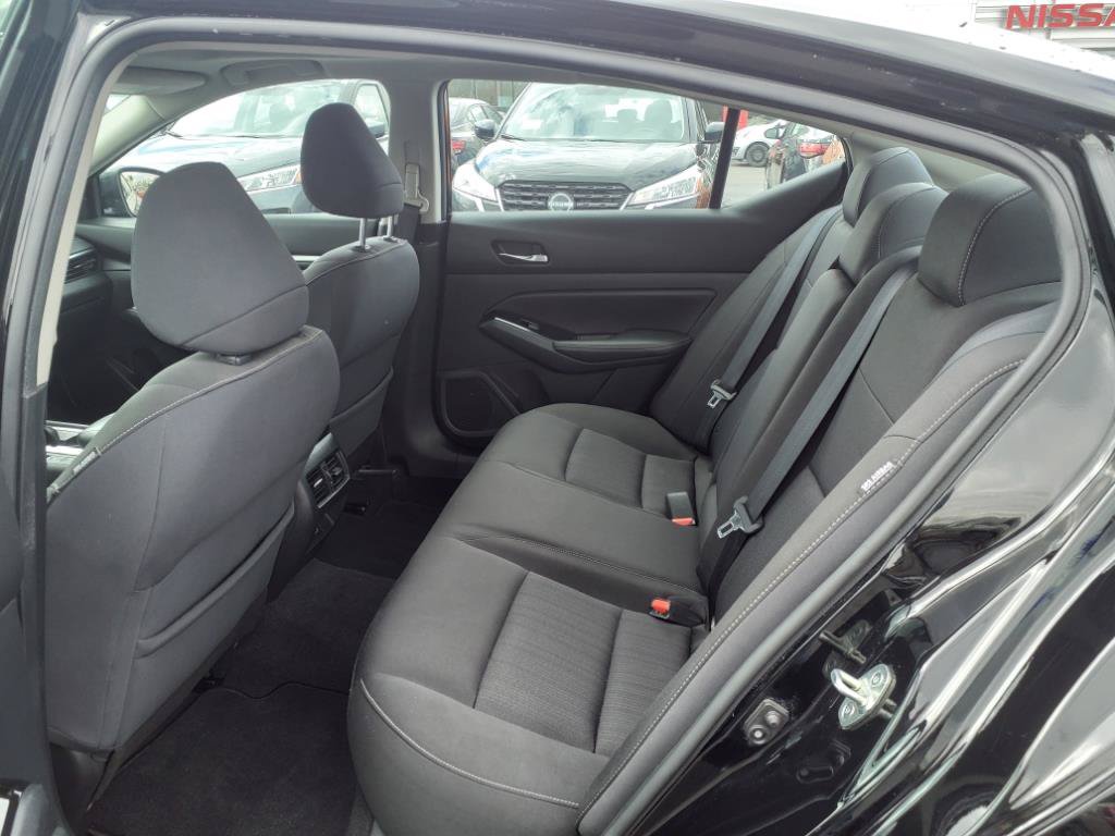 Used 2020 Nissan Altima 2.5 SV FWD image 9