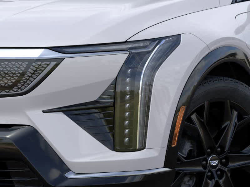 New 2025 Cadillac Optiq Sport 2 w/ LPO, ONYX Package image 27