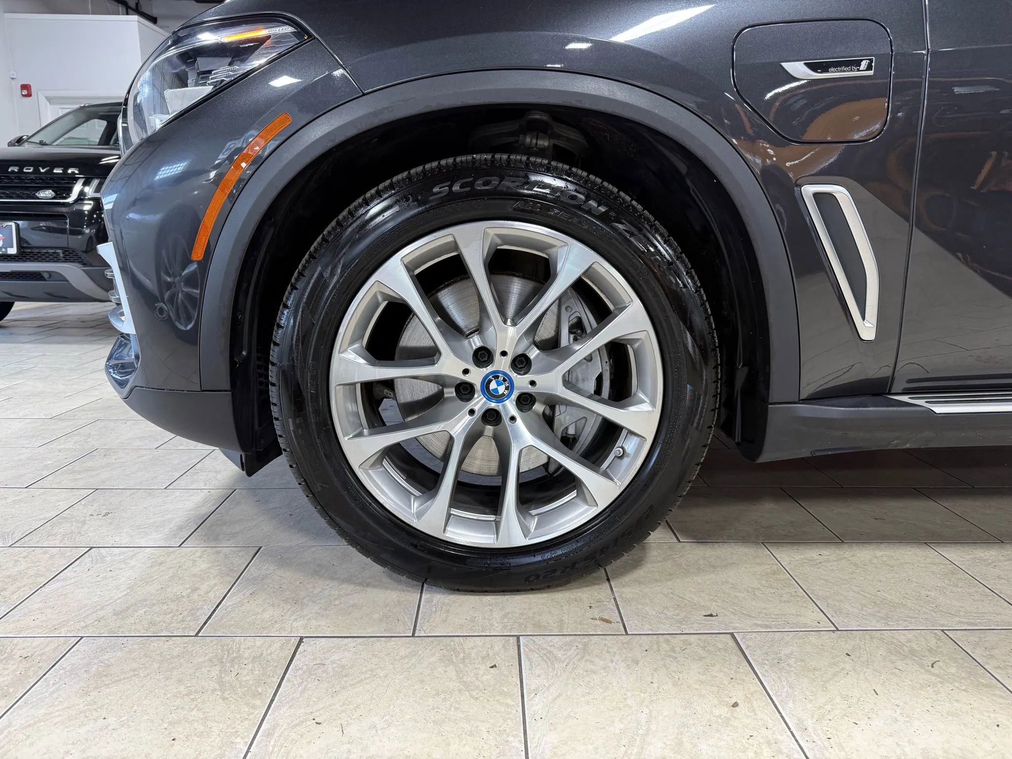 Used 2022 BMW X5 xDrive45e image 32